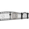 Modell 23 – Eleganter Schmiedezaun mit C-Elementen und zentralem Ornament